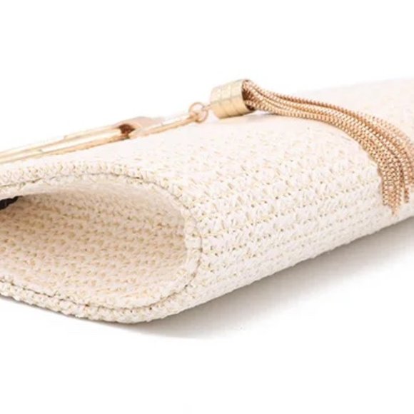 Moni Wristlet Straw Clutch Bag - V Style - Picture 5 of 8